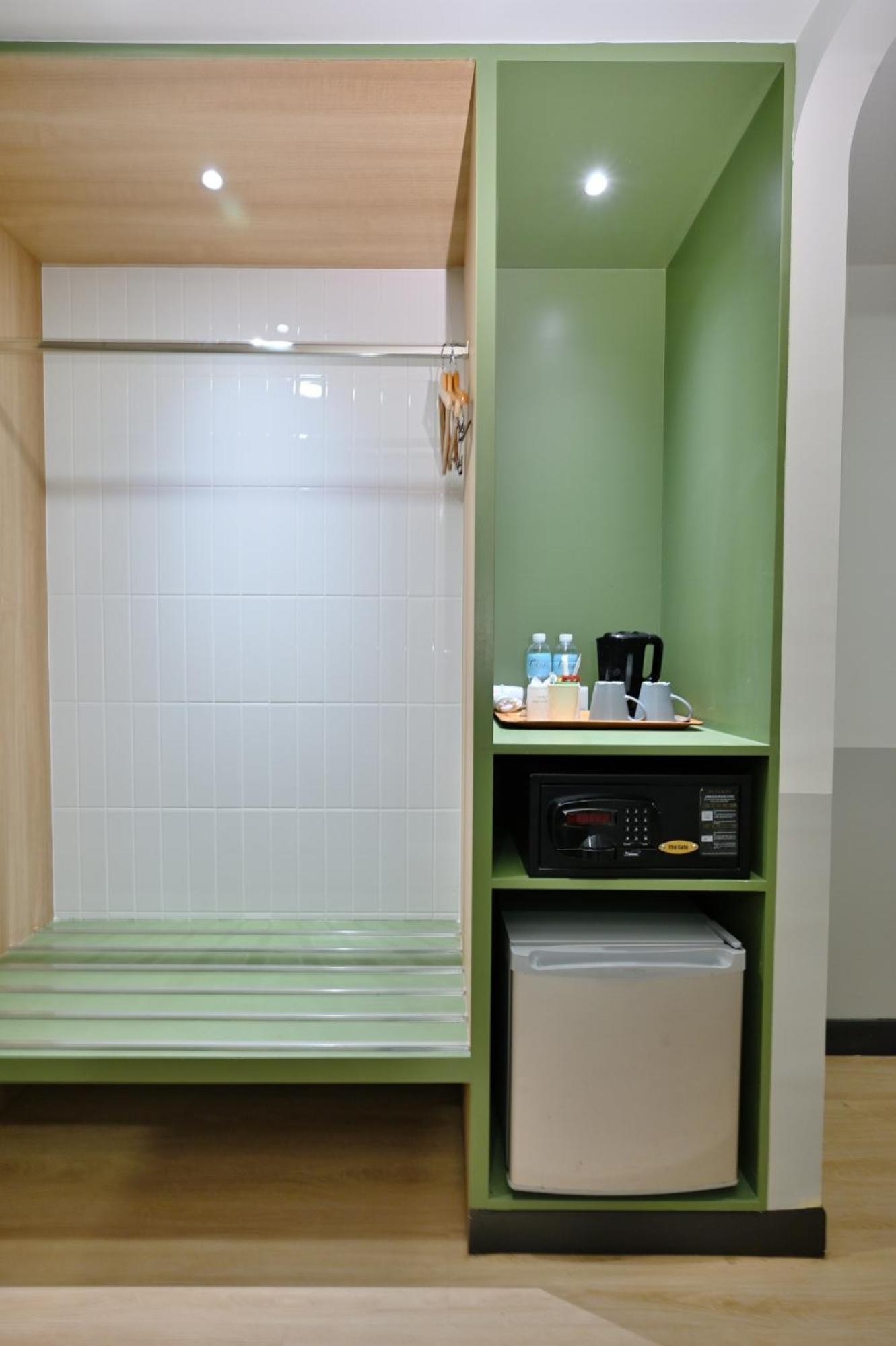 Anya Nana At Sukhumvit Bangkok Hotel Екстериор снимка