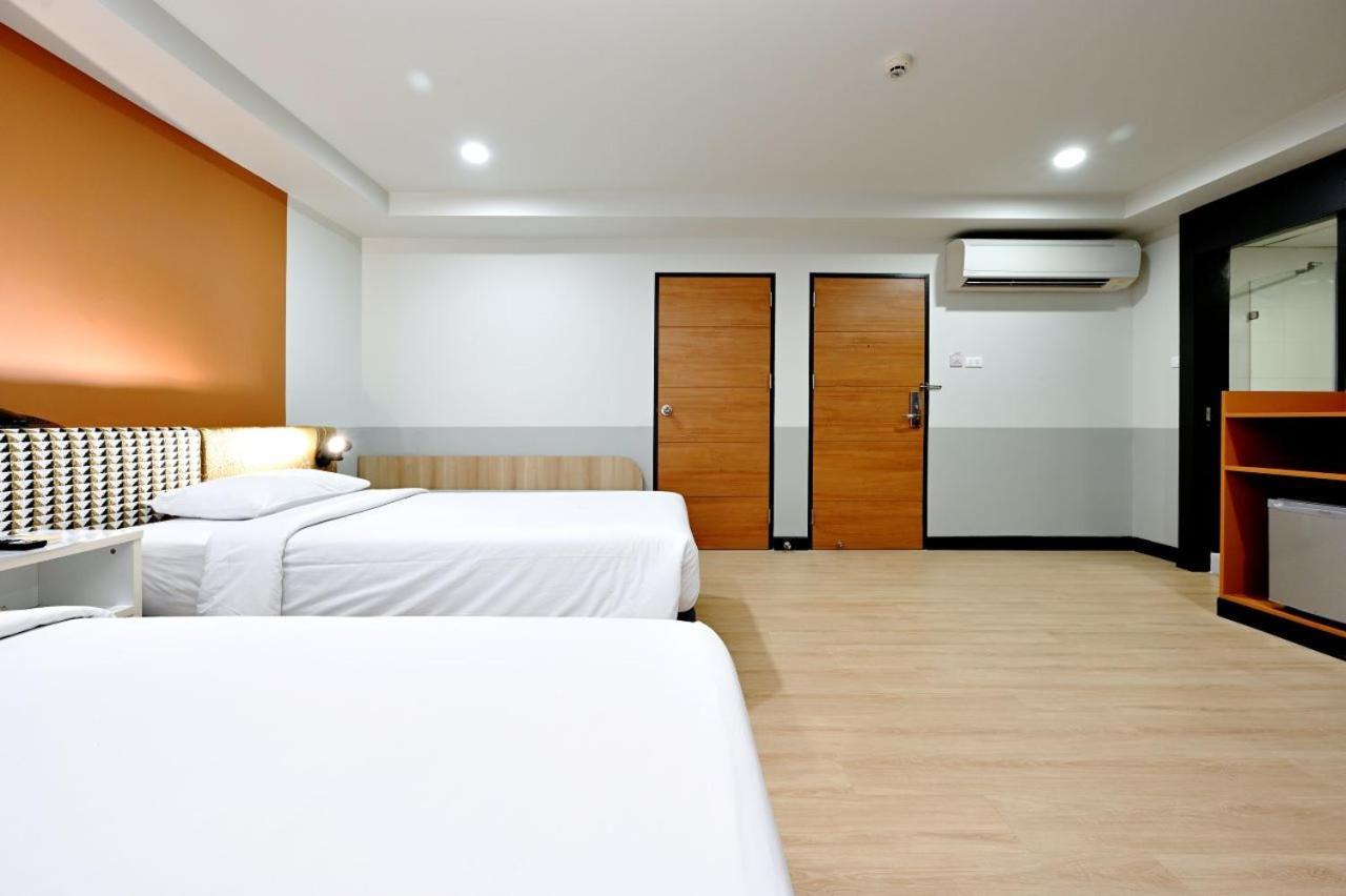 Anya Nana At Sukhumvit Bangkok Hotel Екстериор снимка