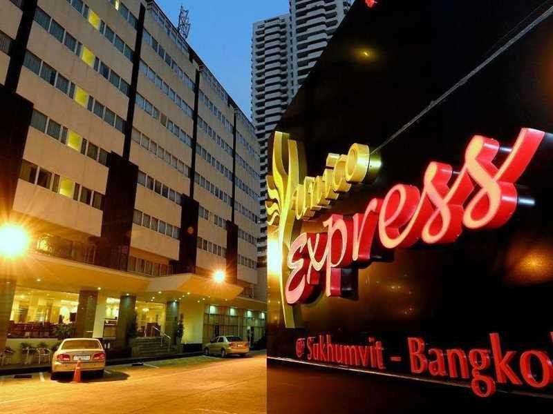 Anya Nana At Sukhumvit Bangkok Hotel Екстериор снимка